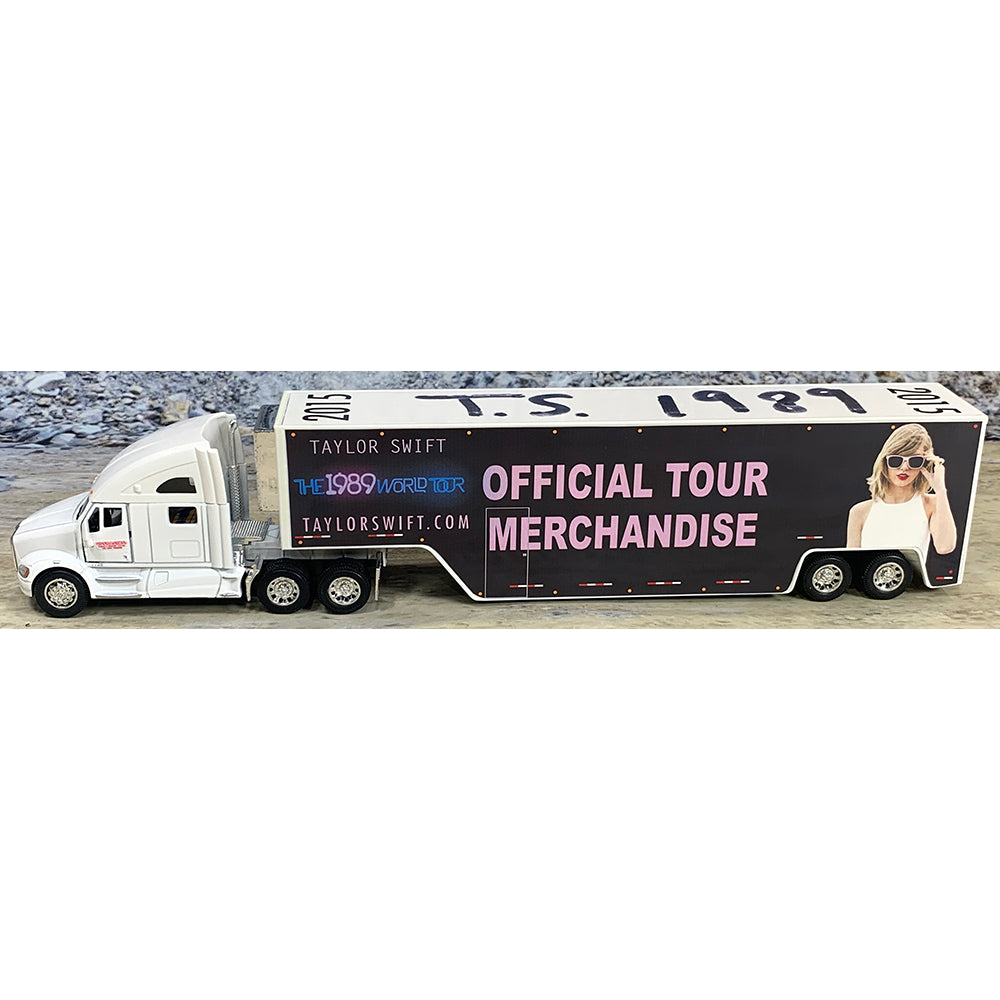Kenworth T700 w/Merch Sales Trailer "Upstaging Inc. - Taylor Swift - The 1989 World Tour 2015 - Merch Trailer"