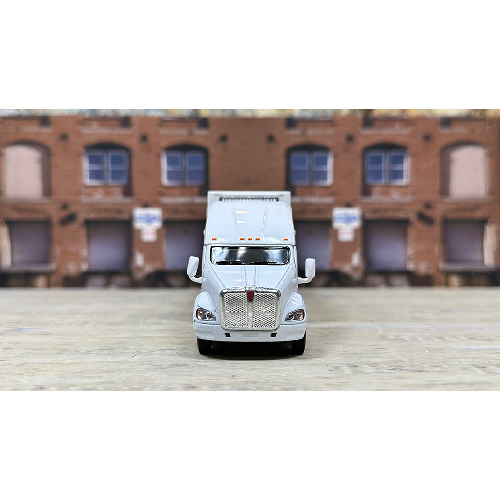 Kenworth T700 w/Moving Van Trailer Tribute to the Bandit and Snowman's Truck from "Smokey and the Bandit II" (1980)
