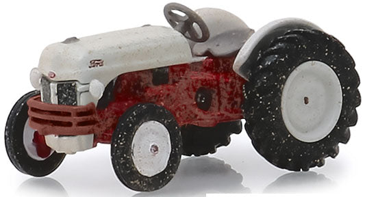 1948 Ford 8N (Red/Gray/Weathered)