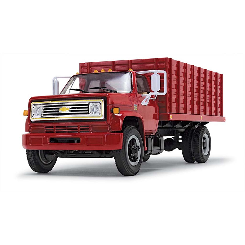 1975 Chevrolet C-65 Grain Truck with Corn Load (Red)