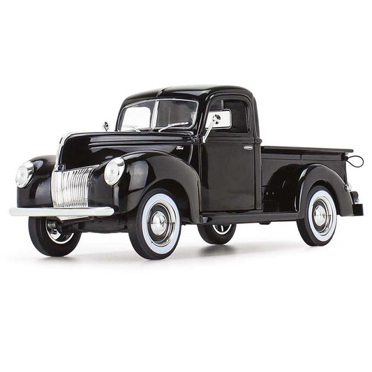 1940 Ford Pickup (Black)