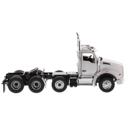 Model of a Kenworth T880 Day Cab truck on a white background