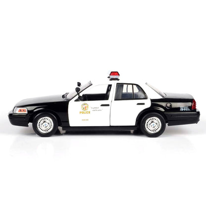 2001 Ford Crown Victoria Police "Los Angeles Police Department" (Black/White)