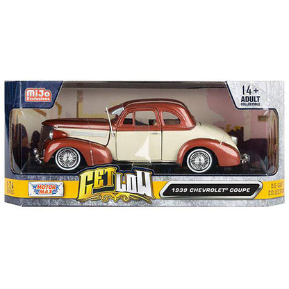 1939 Chevy Coupe Lowrider (Cream/Tan)