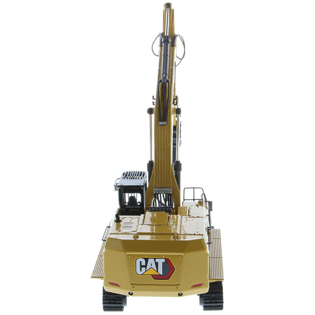Model of a Caterpillar 395 Super Large Next-Generation Hydraulic Excavator GP Version with Shear on a White Background
