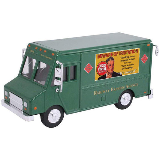 Grumman Step Van "Railway Express Agency - Lucky Strike" (Green)