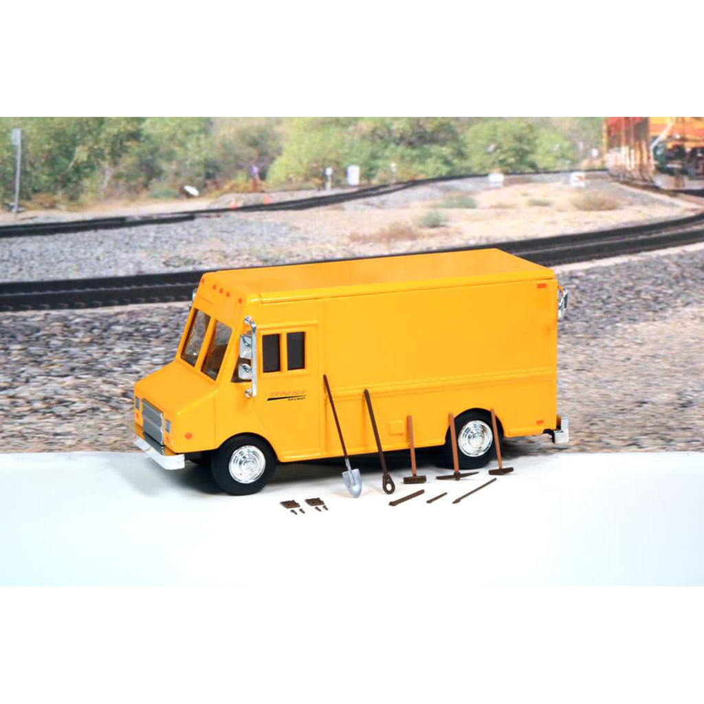 Grumman Step Van "BNSF Railway" (Orange) w/Accessories