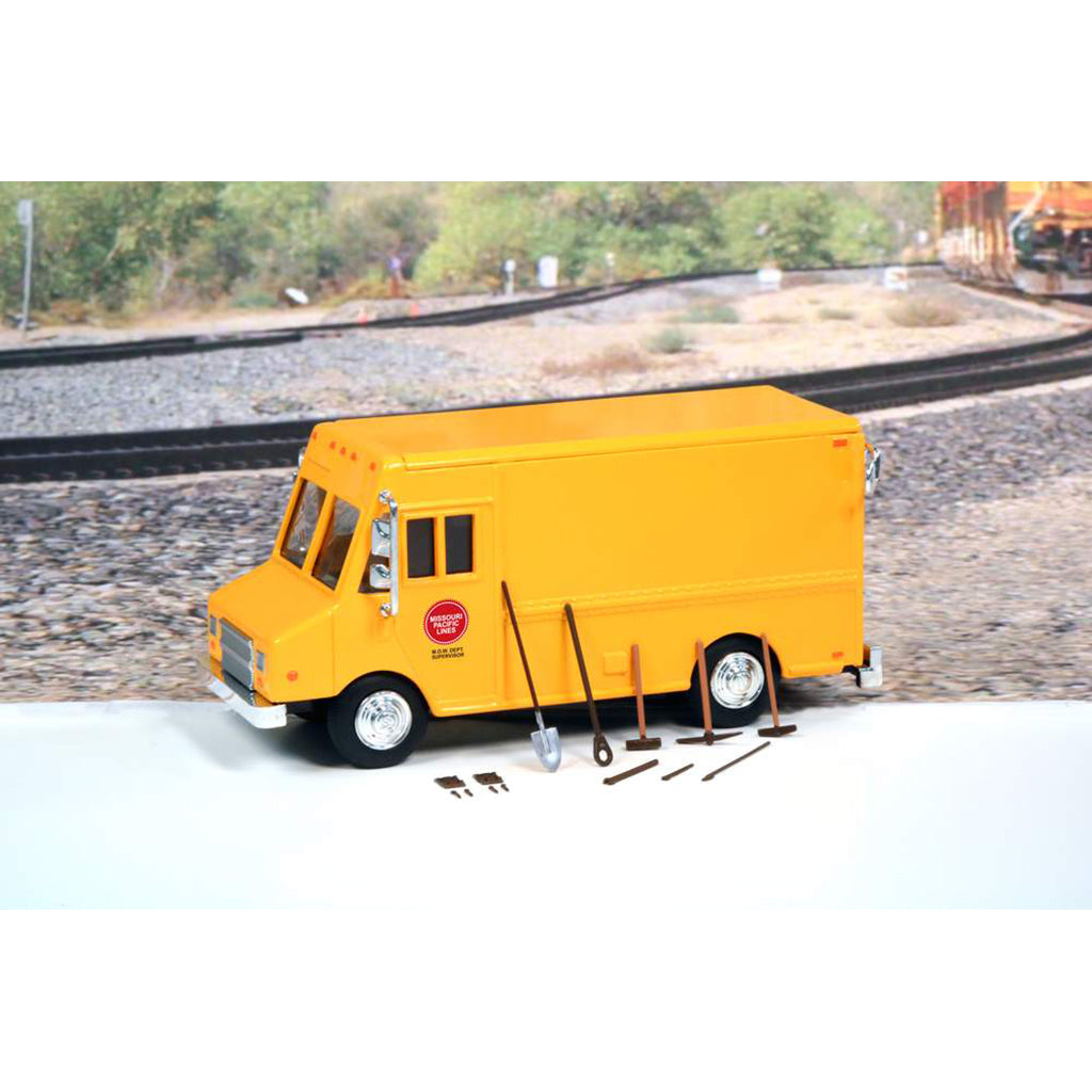 Grumman Step Van "Missouri Pacific Railroad" (Orange) w/Accessories