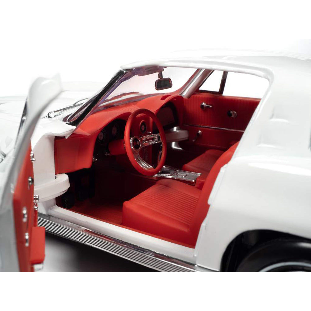 1963 Chevrolet Corvette Split Window Coupe "MCACN" (Ermine White)