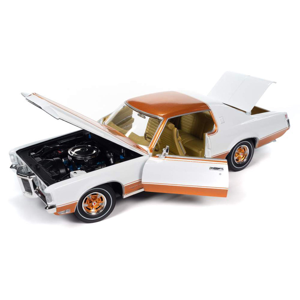 1969 Pontiac Grand Prix "Royal Bobcat" (Cameo White/Firefrost Gold)