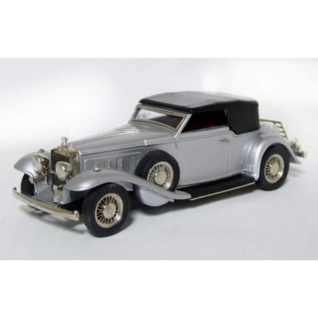 1933 Stutz DV-32 Rollsten bodied Victoria Convertible (Silver Metallic)