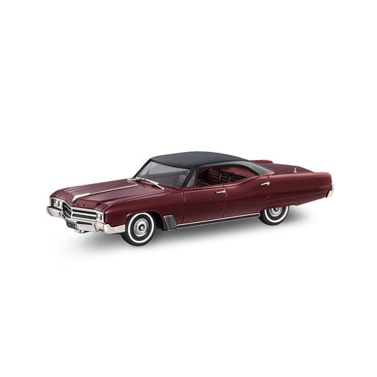 1967 Buick Wildcat 4-Door Hard Top (Burgundy Misty Poly/Black)