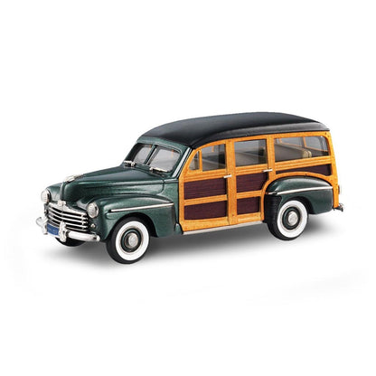 1947 Ford V-8 Woody Station Wagon (Parrot Green Poly)