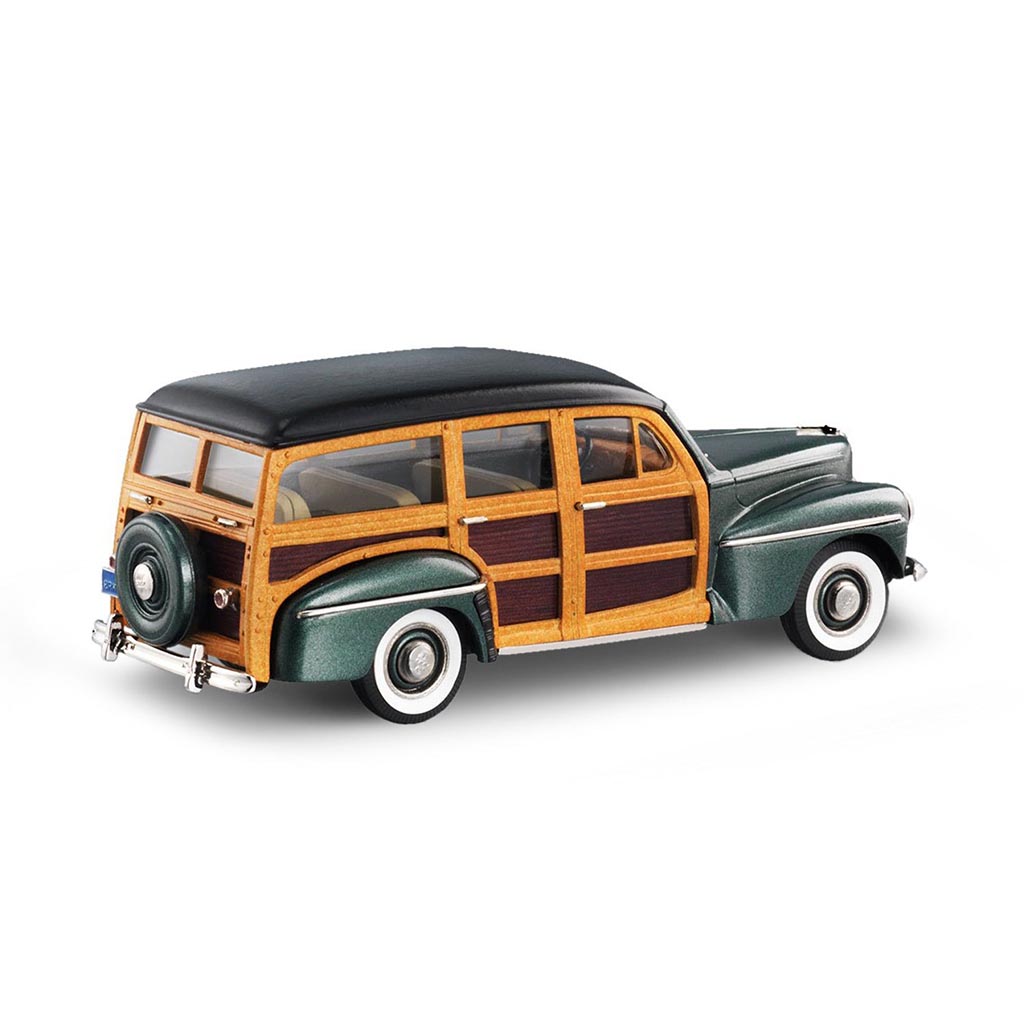 1947 Ford V-8 Woody Station Wagon (Parrot Green Poly)