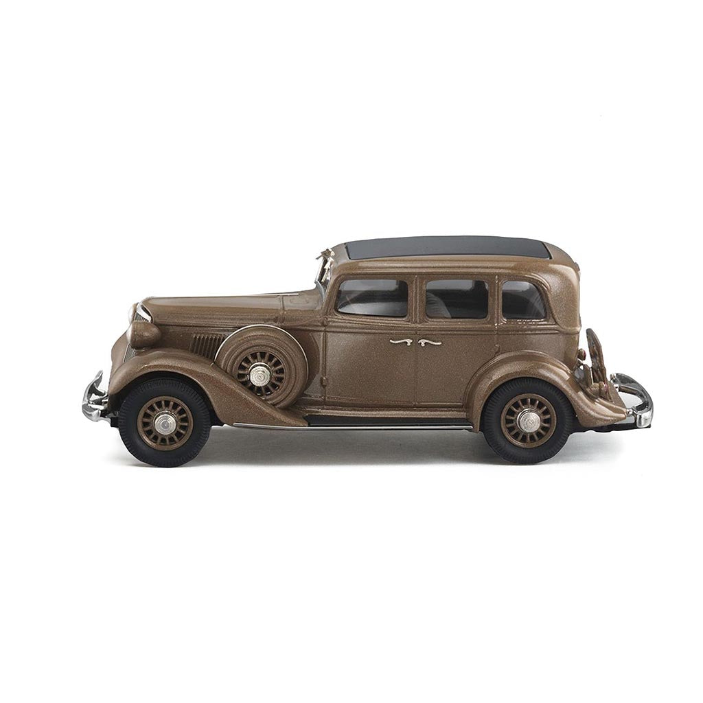 1933 Graham Blue Streak M64 4-Door Sedan (Golden Tan)