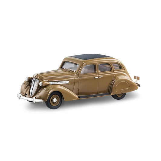 1939 Nash Ambassador Eight 4-Door Sedan (Brown)