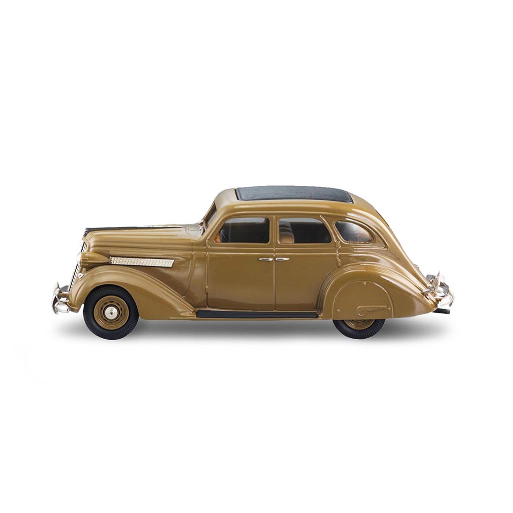 1939 Nash Ambassador Eight 4-Door Sedan (Brown)