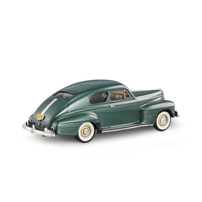 1941 Pontiac Streamliner "Torpedo" Sedan Coupe (Thetis Green Poly)