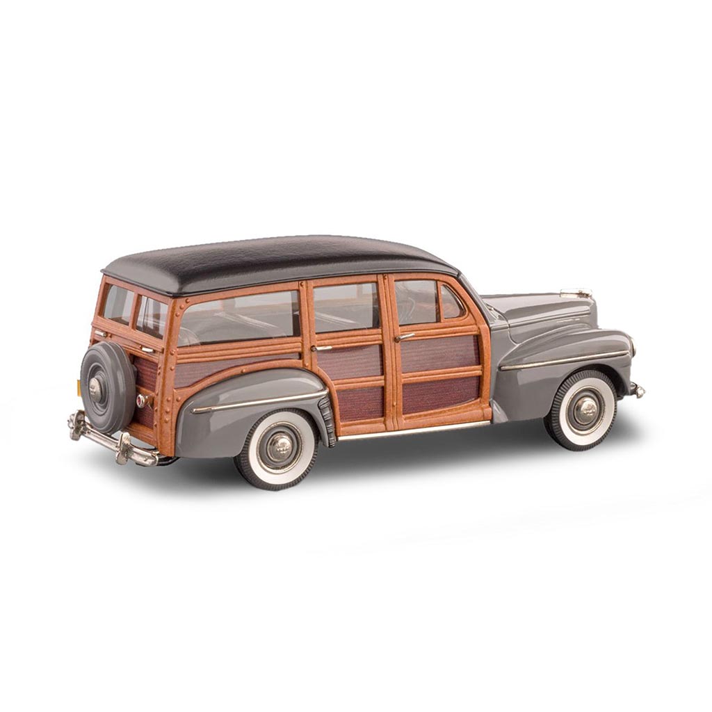 1948 Ford V-8 Woody Station Wagon (Gray)