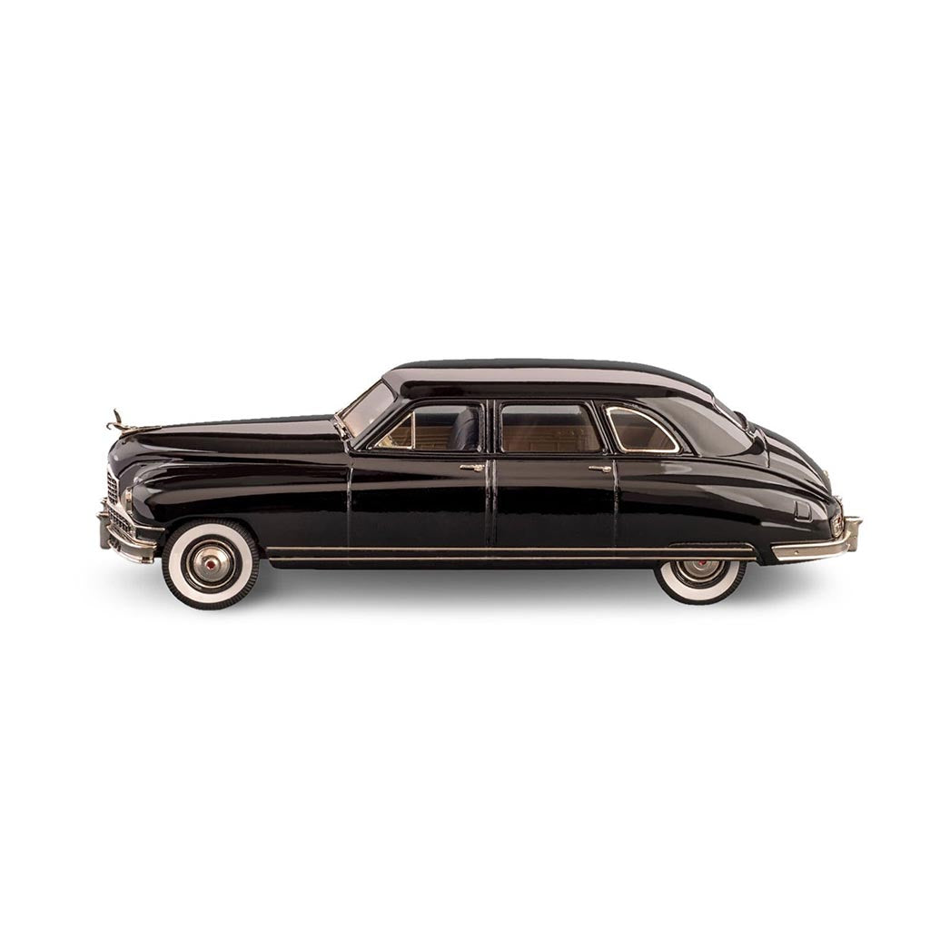 1948 Packard Custom Clipper Limousine (Black)