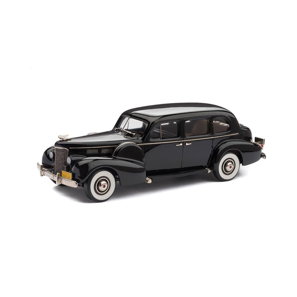 1938 Cadillac Imperial Sedan Limousine (Black)