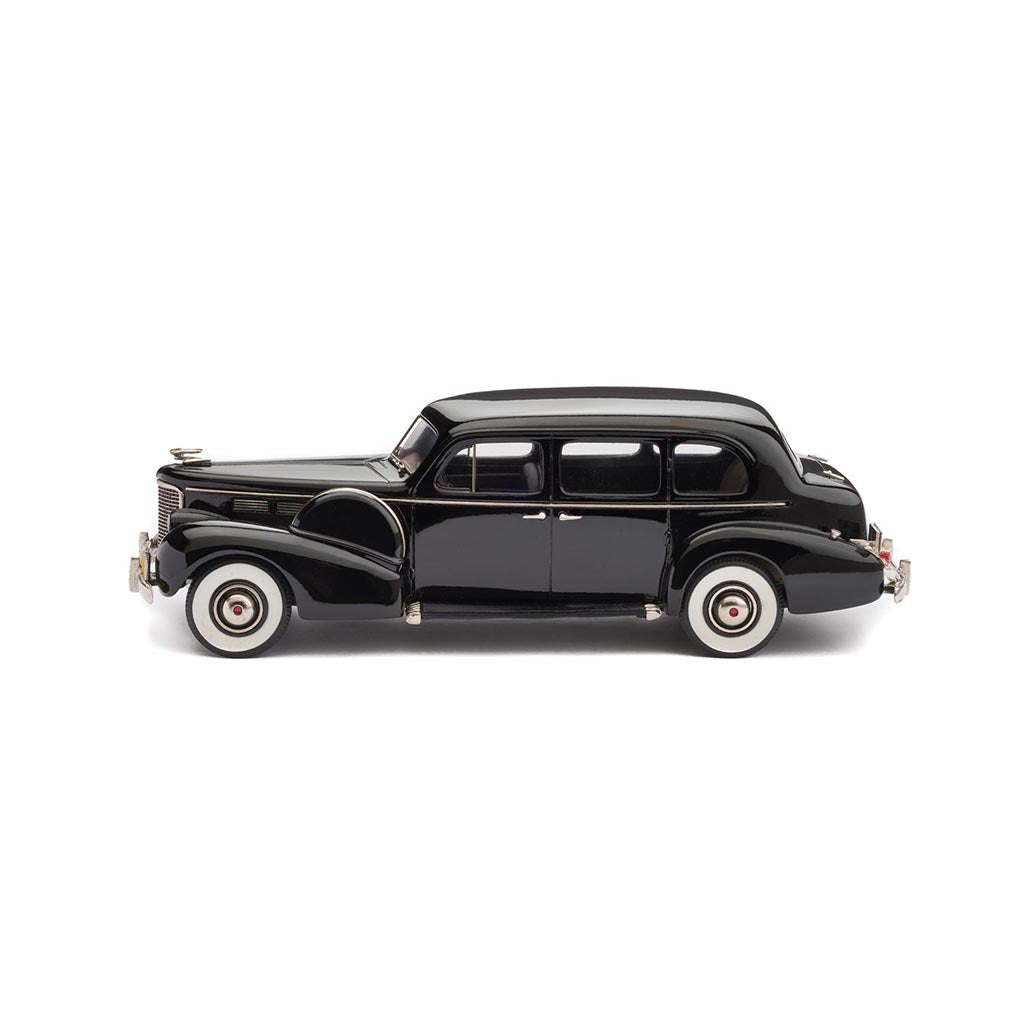 1938 Cadillac Imperial Sedan Limousine (Black)