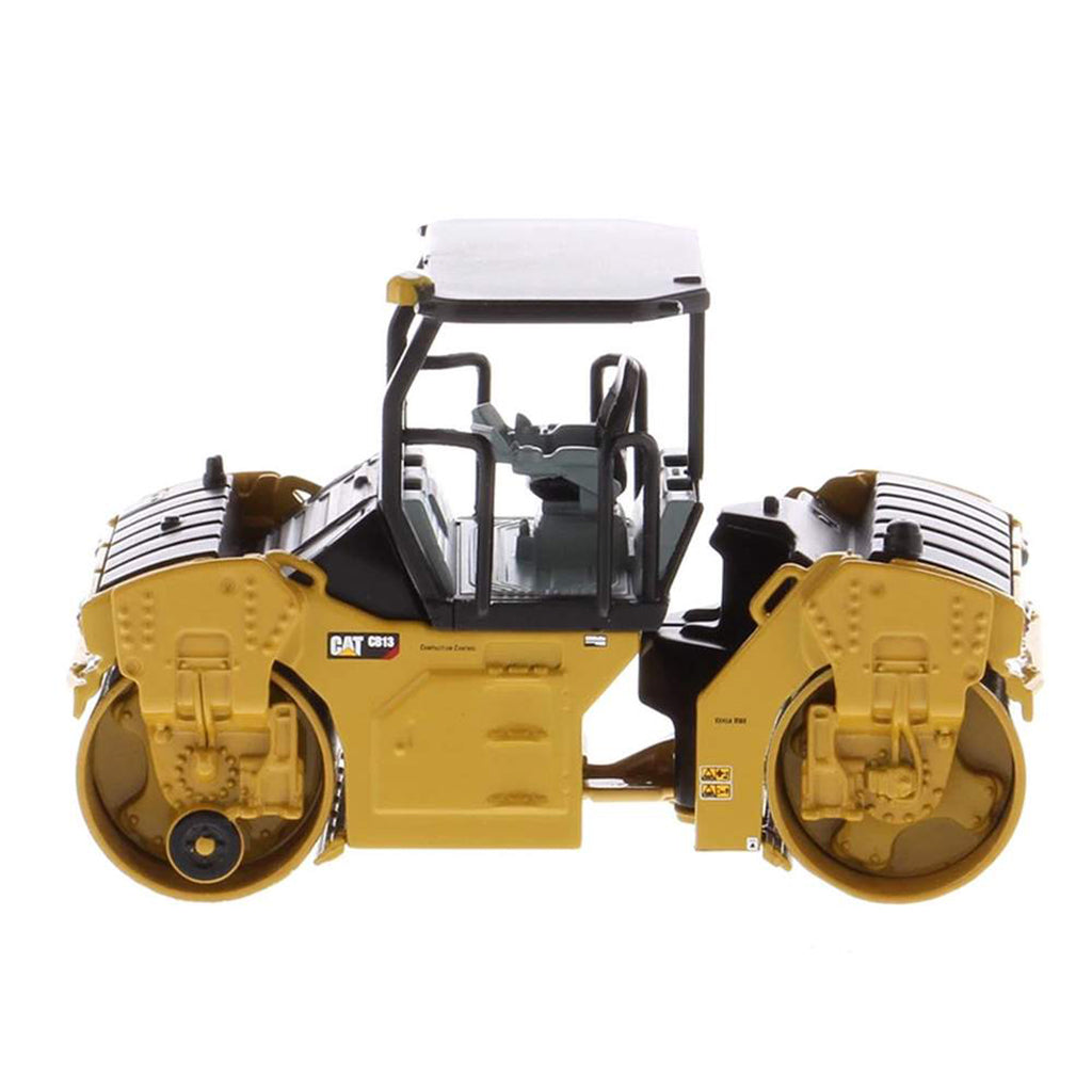 Caterpillar CB-13 Tandem Vibratory Roller w/ROPS