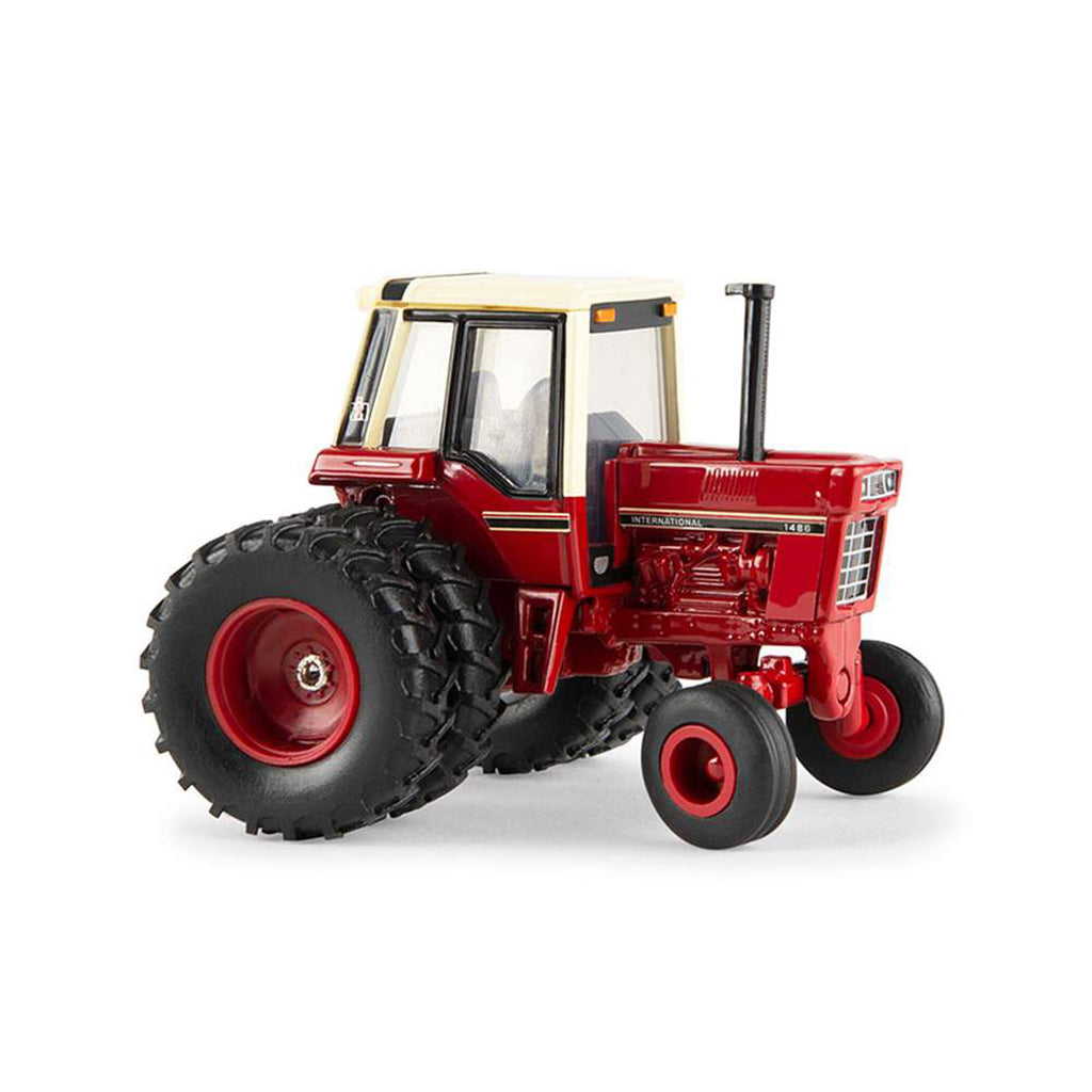 International 1486 Tractor w/Duals