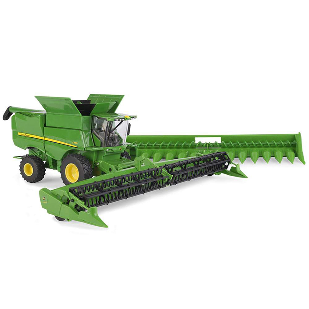 John Deere S780 Combine