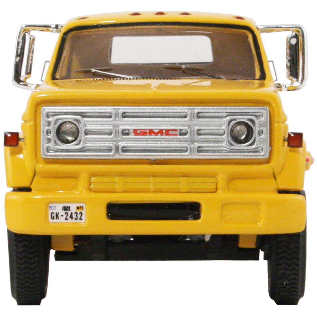 1975 GMC 6000 Medium-Duty Flatbed Truck (Yellow)