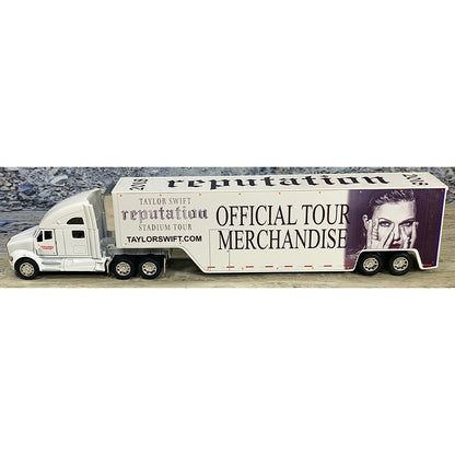 Kenworth T700 w/Merch Sales Trailer "Upstaging Inc. - Taylor Swift - Reputation Tour 2018 - Merch Trailer"