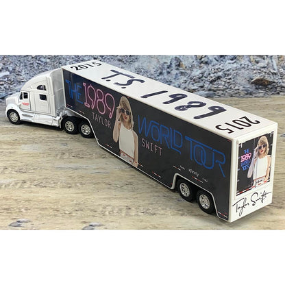 Kenworth T700 w/Moving Van Trailer "Upstaging Inc. - Taylor Swift - The 1989 World Tour 2015 - Version 1"