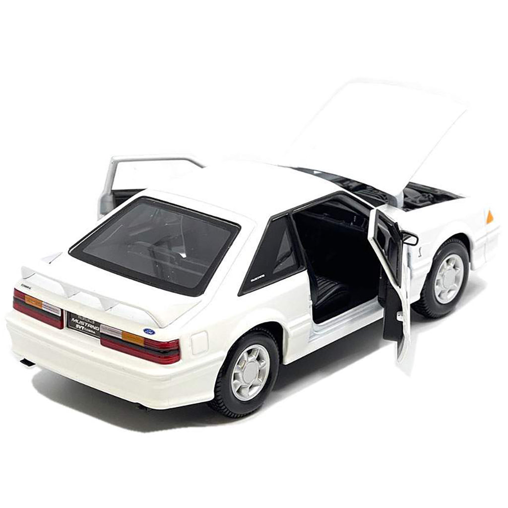 1993 Ford Mustang SVT Cobra (White)