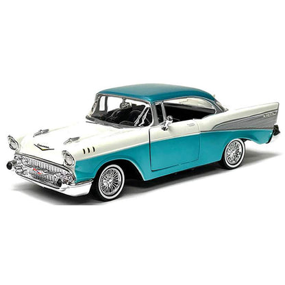 1957 Chevrolet Bel Air Coupe Lowrider (Turquoise/Cream)