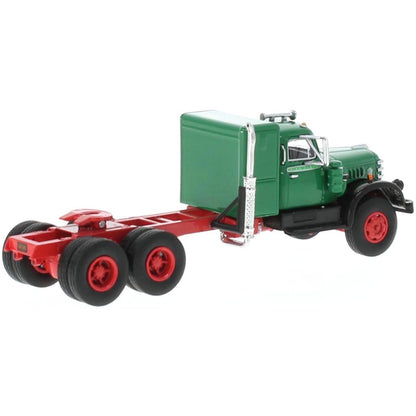 1955 Diamond T 921 Sleeper Conventional Tractor (Green/Black)