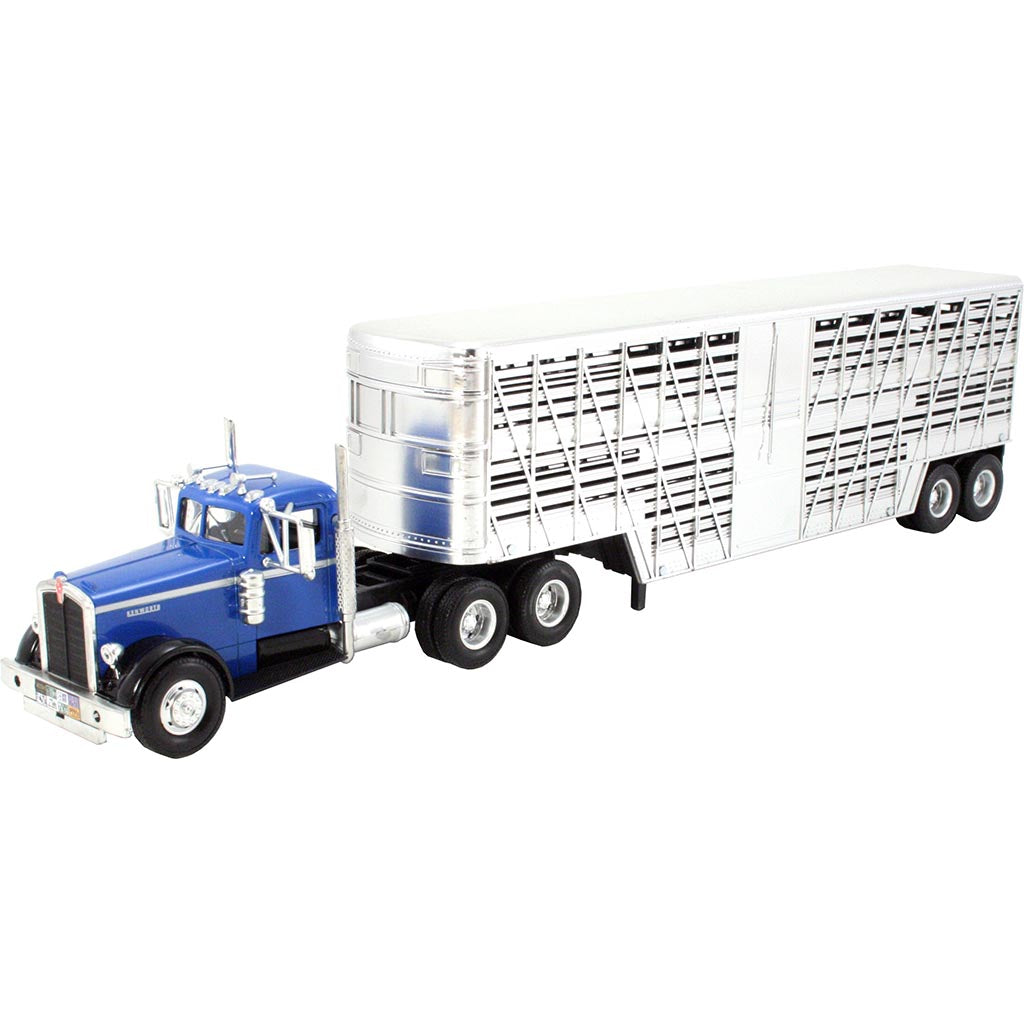 Kenworth 525 w/Livestock Trailer