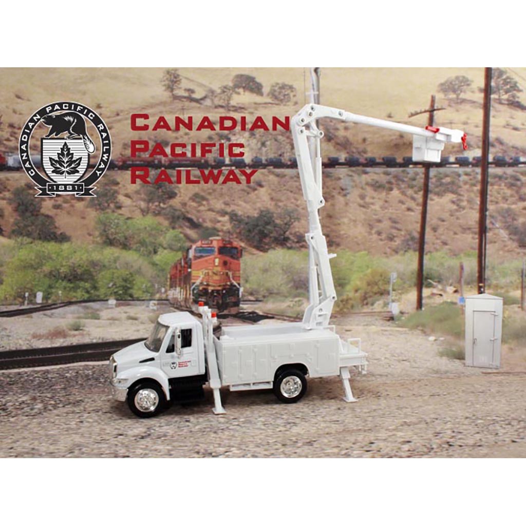 International Bucket Truck "Canadian Pacific"