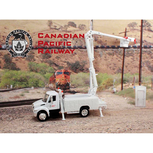 International Bucket Truck "Canadian Pacific"