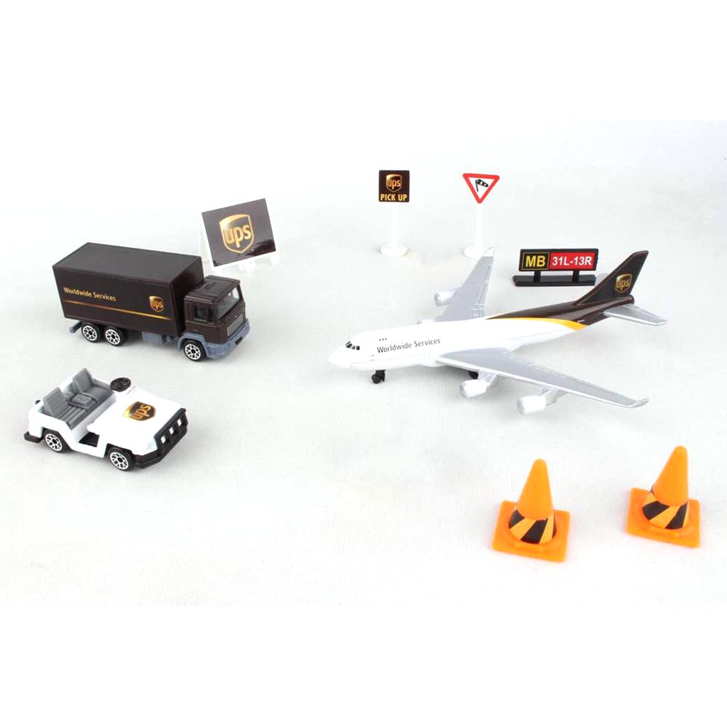 UPS Airport Playset (Mixed Scales)