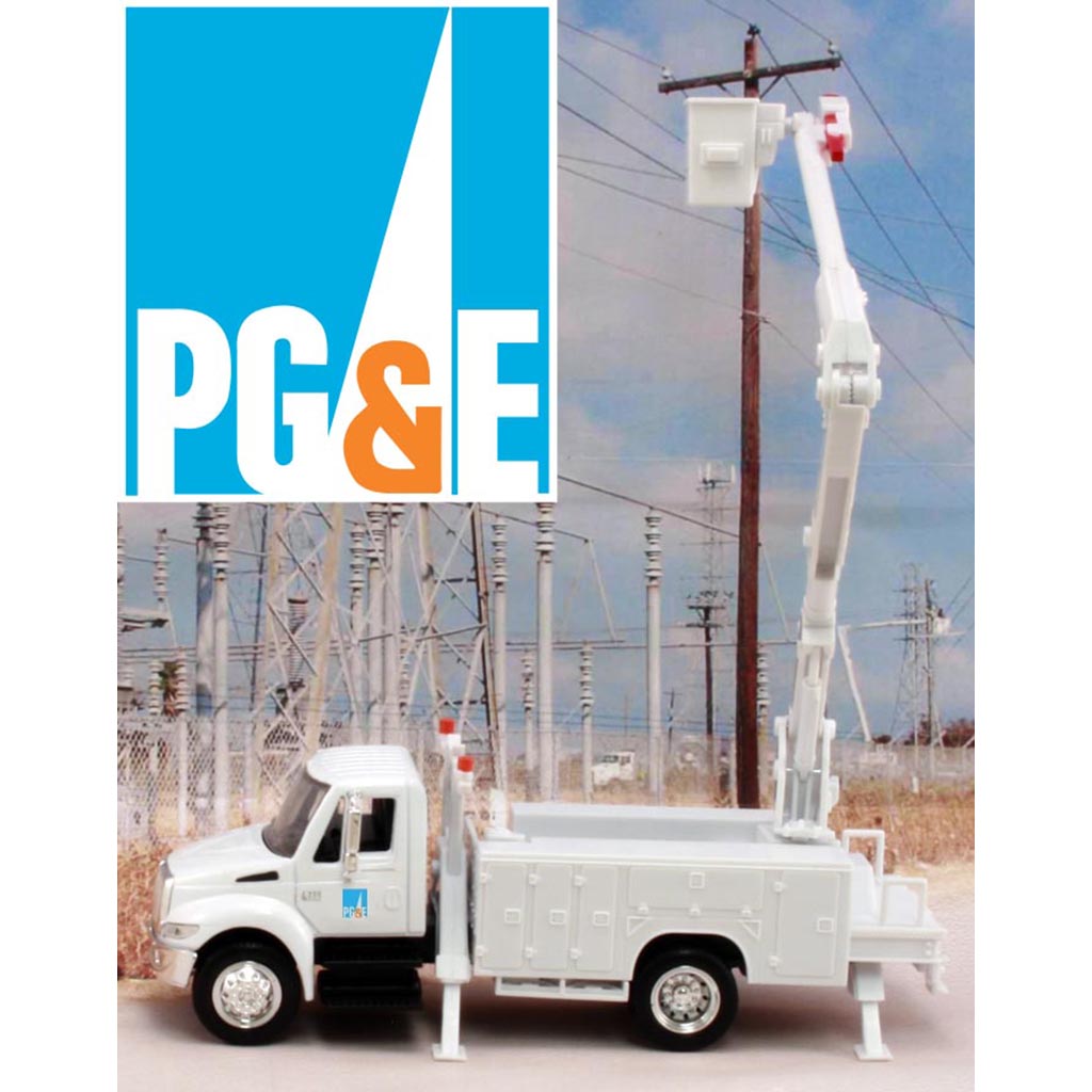 International Bucket Truck "PG&E - Pacific Gas & Electric"