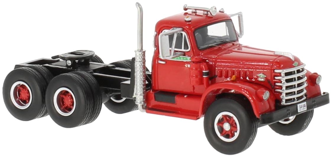 1958 Diamond T 921 Day-Cab Conventional Tractor (Red)