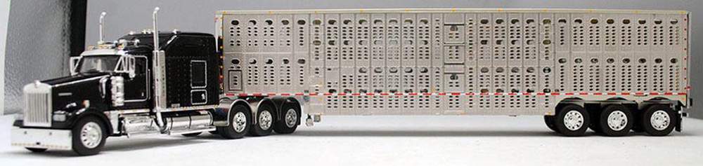 Kenworth W900L Tri-Axle with 53' Tri-Axle Wilson Silverstar Livestock Trailer (Black)