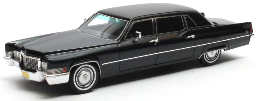 1970 Cadillac Fleetwood Series 75 Limousine (Dark Blue Metallic)