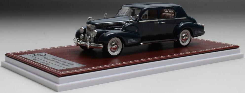 1939 Cadillac V16 Series 90 Town Sedan (Dark Blue)