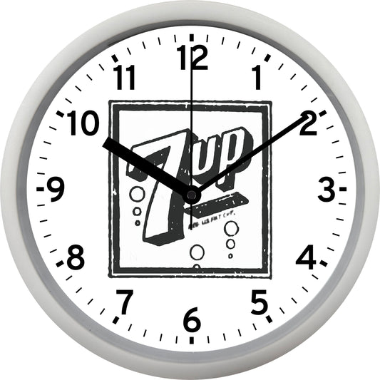 7UP Soft Drink - Logo Used from 1931-1939 Wall Clock