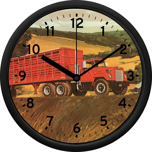 International Trucks Fleetstar with Livestock Trailer Wall Clock